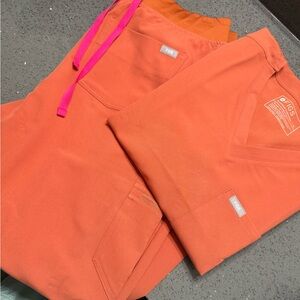 Figs Orange Scrub Set with Pink Drawstring